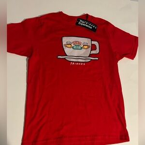 NWT The Friends Experience Central Perk red t-shirt size Youth Medium